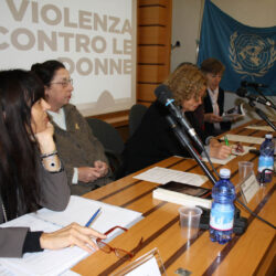 Presentazione mostra Contest europeo sulla violenza - 25/11/2011 Daniela Salvati, Maria Paola Fiorensoli, Maria Grazia Passuello e Francesca Koch