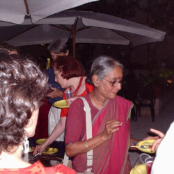 Le donne del social forum di Bombay - 07/07/2004 Aruna Roy